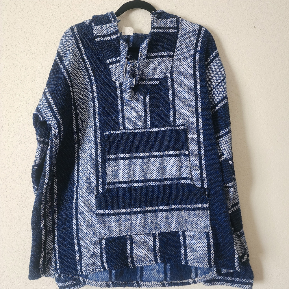 Striped Blue and White Baja Hoodie - Size juniors large